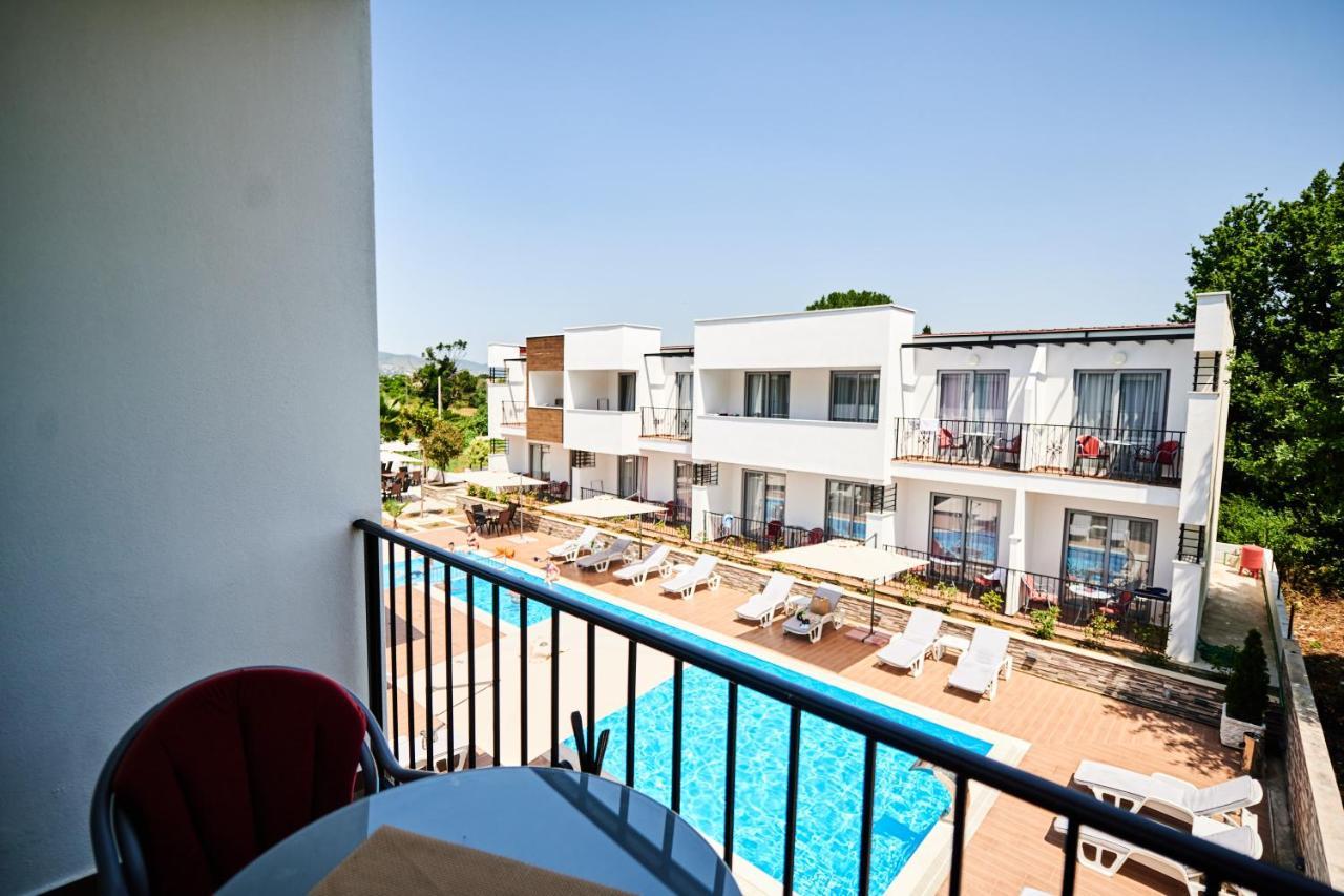 Hotel Halibas Ulcinj Extérieur photo