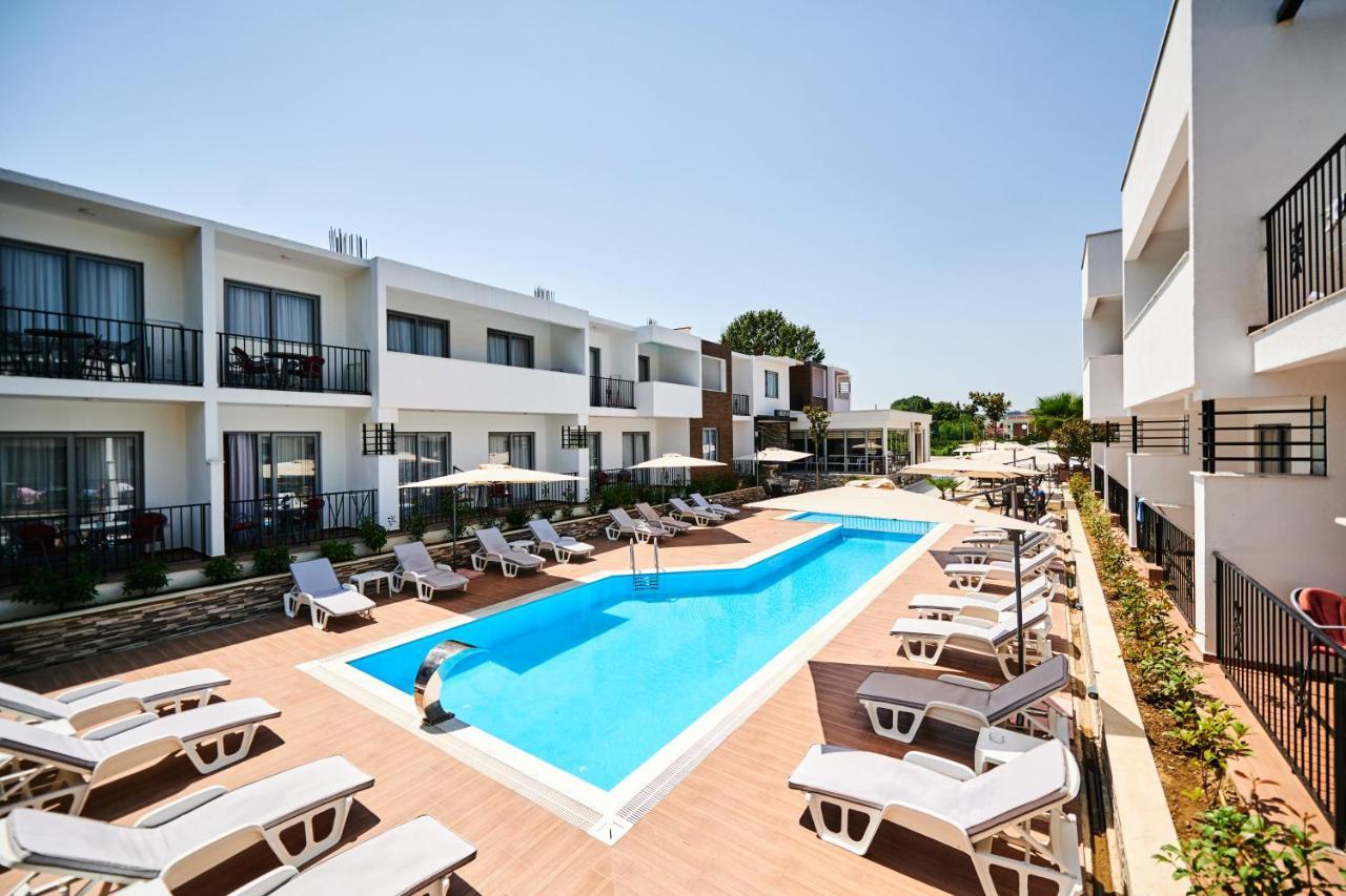 Hotel Halibas Ulcinj Extérieur photo