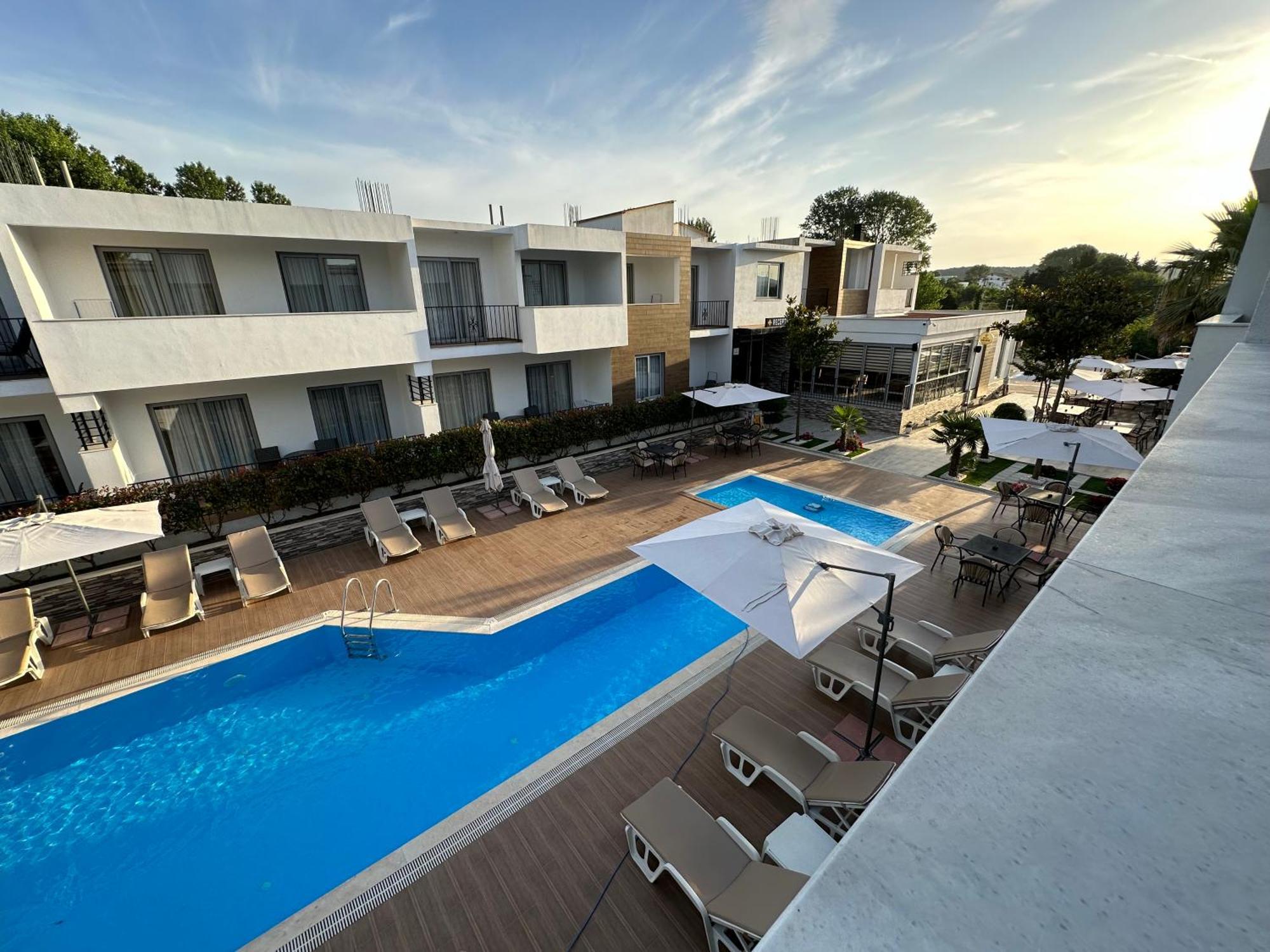 Hotel Halibas Ulcinj Extérieur photo